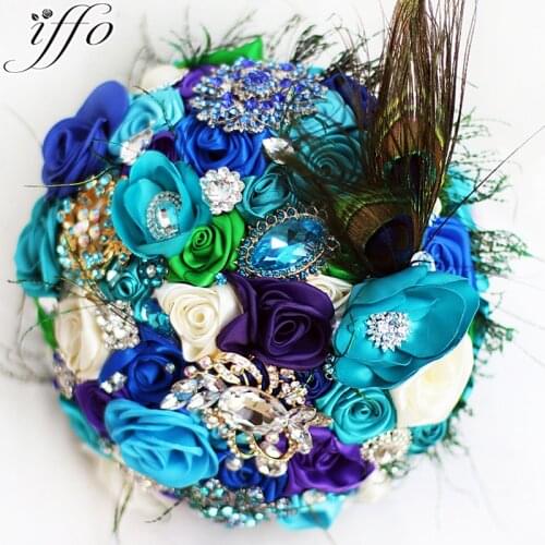 Bride Creative peacock feather bouquet, New arrival Romantic Wedding Sky blue & purple flowers brooch bridal Bride 's Bouquets