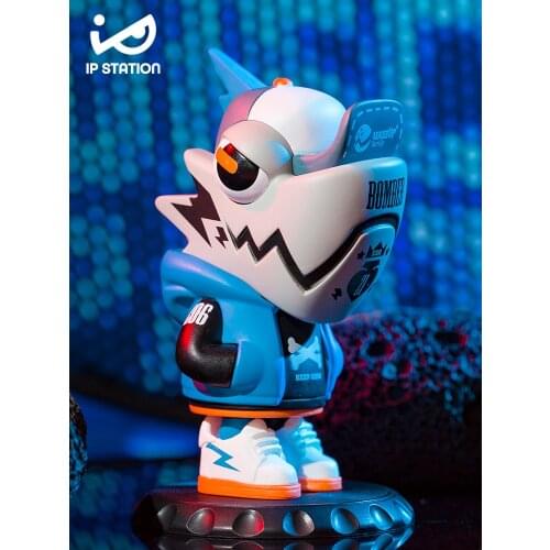 Chameleon 6 Black Series Surprise Blind Box Animation Hand Made Ornaments Collection Christmas Birthday Gifts Toys Cute Dolls