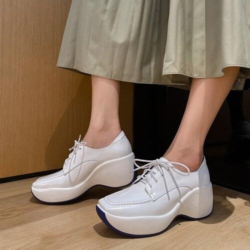 Womans Shoes New Arrivals 2021 Fashion Women Spring/Fall/Summer Platform Shoes Leather Pumps Ladies Lace up Wedges White/Black