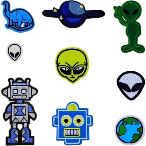 Hot Selling Kids Alien Planet Robot Dinosaur Patches Iron on Or Sew Fabric Sticker for Clothes Badge Embroidered Appliques DIY