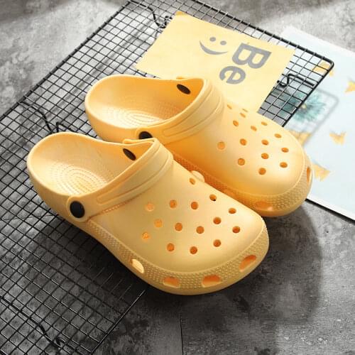Women Sandals Hole Shoes Men Beach Shoes Light Sandals Home Slippers Outdoor Summer Wading Sneaker Leisure Shoes Big Size 2021