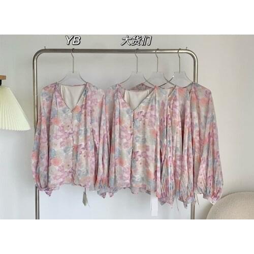 Flower sea Spring gentle wind Lantern Sleeve V-neck broken Flower Chiffon shirt womens new 2021 Top Shirt Korean version