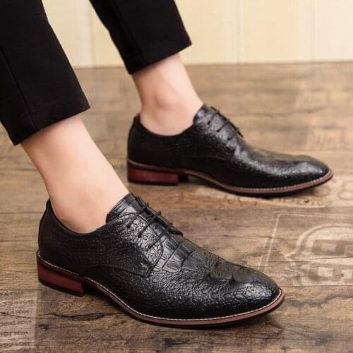 Formal Shoes Mens Lace-up Dress Leather Shoes Fashion Mens Flat Shoes Outdoor Retro Pointed Toe Oxford Shoes
