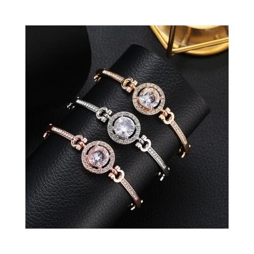 New fashion Simple temperament and noble flash wild bracelet For Women girl Accessories jewelry