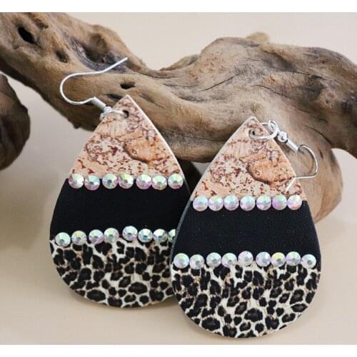 Wholesale New Personality Double-sided Printing Leopard Print Leather Earrings Creative Double Row Diamond Pu Earrings Wholesale