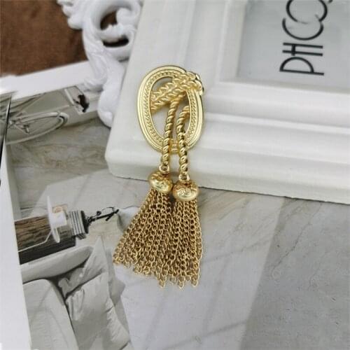 Sweater Brooches for Women Vintage Retro Coat Brooch Accessories Baroque Hanging Tassel Braided Hemp Rope Tassel Women brooch