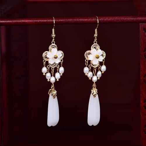 Fashion Personal Natural Freshwater Pearl Eardrop Trend Retro Ethnic Style White Coloured Glaze Earrings Woman Bijoux