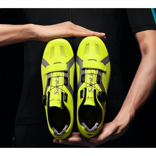 Santic Men Cycling Shoes Outdoor MTB Road Bike Male Sneakers Rotating Buckle Lock-free sapatilha ciclismo Multiple Colors Size