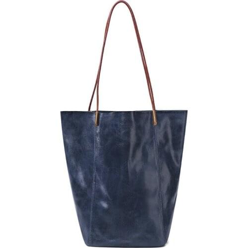 Large Bag Shoulder Bags Women Fashion Bucket Bag Simple Capacity Womens Portable Handbag Female Casual Shopping Genuine Leather