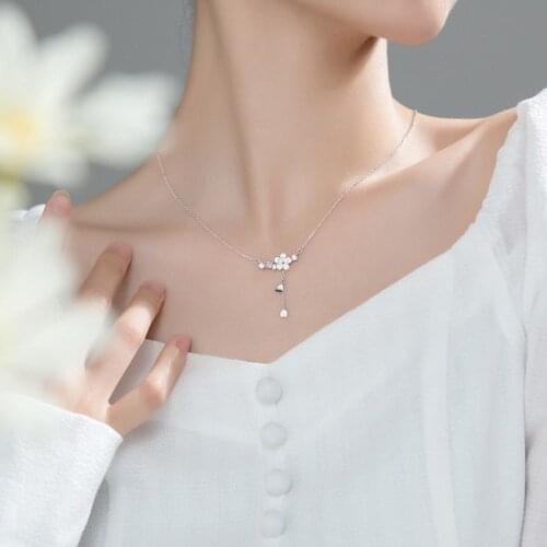 Luxury Wedding Jewelry Flower Pendant Women Necklace for Bride Moon Star Tulip Pearl Choker Clavicle Neck Chain Girlfriend Gifts