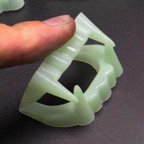 5PCS/Lot Glowing Clear Vampire Teeth Glow in The Dark Transparent Vampire Teeth for Halloween, Party Favors Birthdays, Costume