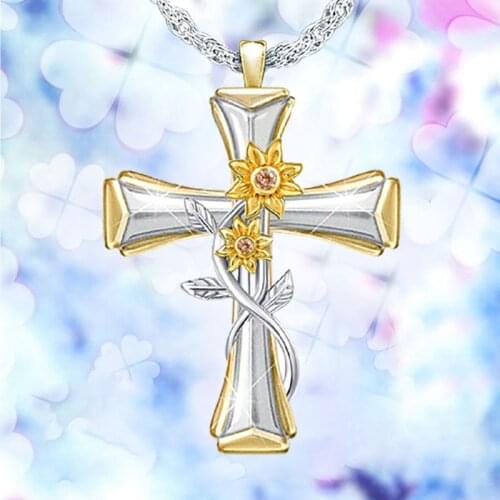 Exquisite Romance Sun Flower Personalized Necklace Pendant Necklace Cross Necklace Aesthetic Necklaces Fashion Jewelry Items