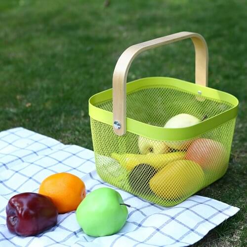 Fruit Snack Vegetable Storage Basket Metal Storage Basket Portable Basket With Wooden Handle For Picnic