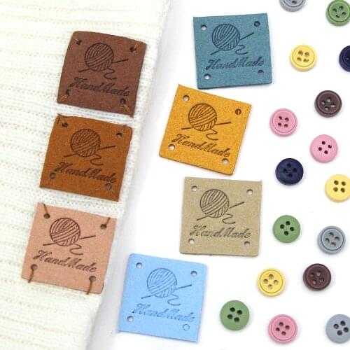 20Pcs Square Labels Hand Made Tags For Clothing PU Leather Tags DIY Knitting Hats Handmade Labels Sewing Accessories Gift Decor