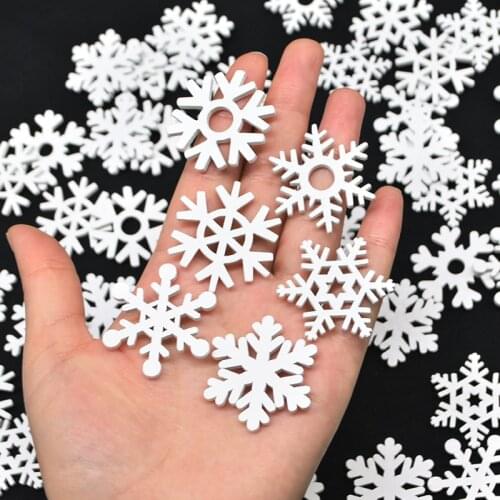 50pcs Mix Shape White Wooden Snowflakes Christmas Ornaments Xmas Tree Wood Pendant New Year Christmas Decorations for Home 2021