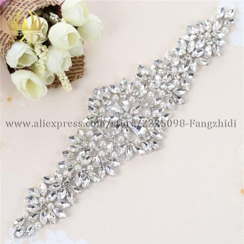 30 Pieces Wedding Decoration Rhinestone Applique Clear Glass Strass Rhinestone Patches Motif Crystals Applique Pearl Sew Garment