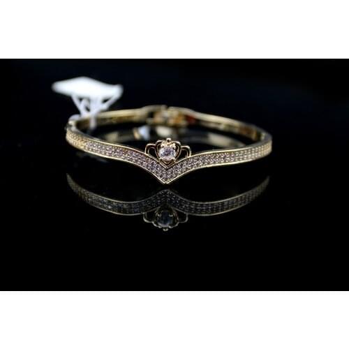 MADALENA SARARA AAA Zircon Inlaid Bangle Girls Bracelet Queen Crown Style So Cute For Gift Gold Tone Copper Bracelet