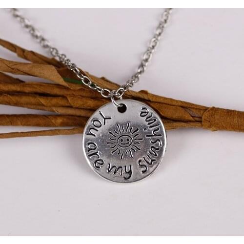 You Are My Sunshine Necklace Simple Retro Sun Smiley Face Round Pendant Clavicle Chain Men And Women Letters Fashion Jewelry Hot