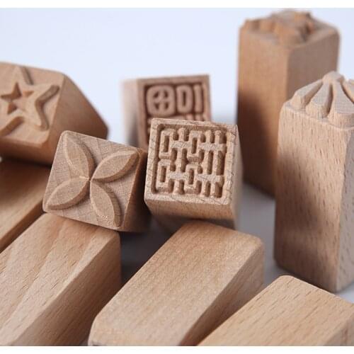 DIY Hand Carved Seal Wooden Stamps For Printing Clay Pottery Printing Blocks Clay Tool Fish Bone / Squirrel / Flower / Deer