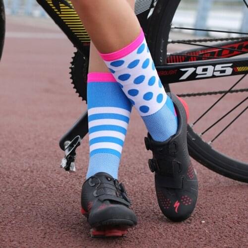 Professional Sport Cycling Socks Breathable Outdoor Sports Socks Compression Sweat-absorbent For Man And Woman Hiking Capming