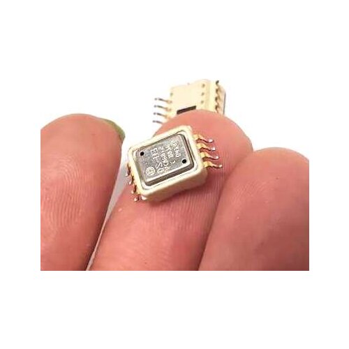 1pc DS-U3 car sensor chip for Mercedes-Benz 272 ECU board sensor car repair IC transponder