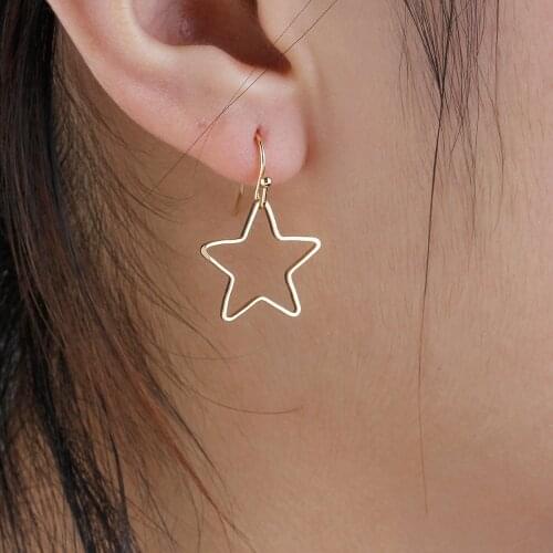 8SEASONS Women Earrings Ear Hooks Gold color Pentagram Star Hollow 27mm(1 1/8") x 18mm( 6/8"), 1 Pair