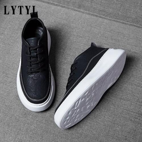 Men Fashion Sneakers 2021 Men Casual Shoes White Leather Flats Graffiti Sneakers Designer Shoes Men Hiking Leisure Shoes AA-346