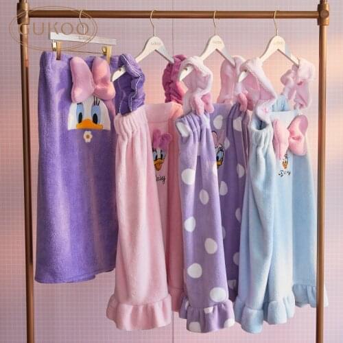 Disney Daisy Women Bathrobe Nightgown Coral Fleece Pijama Girl Sweet Sling Bath Dress Women Thick Short Robe Casual Home Clothes