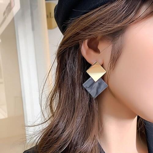 LOVR Korean Heart Statement Earrings For Women 2020 Fashion Vintage Geometric Acrylic Drop Dangle Earrings Party Female Jewelry