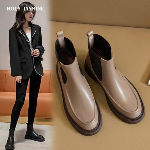 Genuine Leather Womens Boots Retro British Style Slip-On Chelsea Boots Fashion Ankle Boots Round Toe Low-heell 2021 Women Shoes