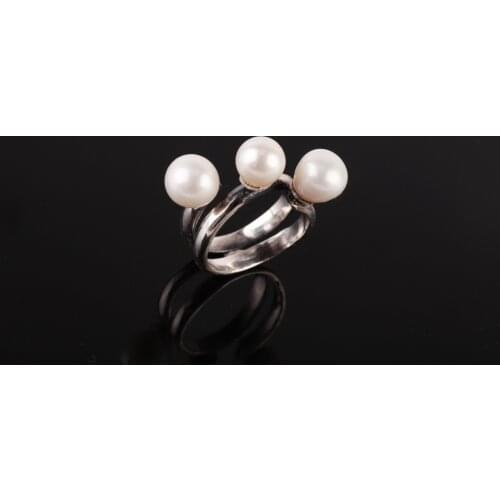 UM US JEWELRY Triple Pearl Cubic Zirconia 925 Sterling Silver Women 'S Ring
