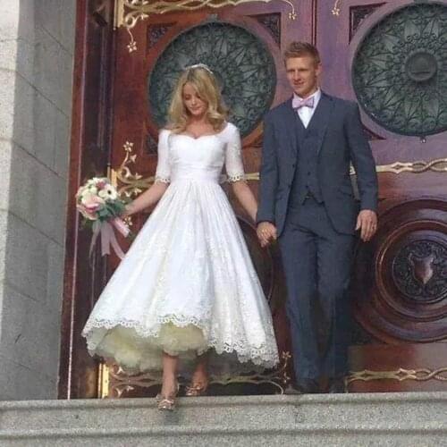 Wedding Dresses Long Sleeve Muslim Bridal Gowns Dubai Back Button Plus Size A-Line Bride Dres