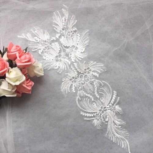 2 Pieces / Package Embroidery Beads Flower Flower Wedding Dress Veil DIY Handmade Accessories Patch Off White