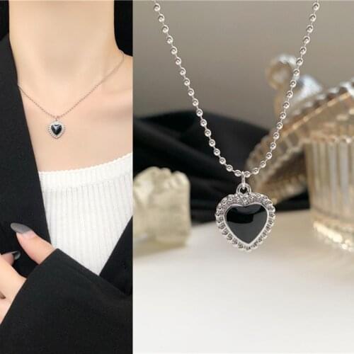 Simple Elegant Black Heart Necklace Korean Love Pendent Necklace for Women Men Girl Kid Neck Jewelry Gift 2021 New Arrival Trend