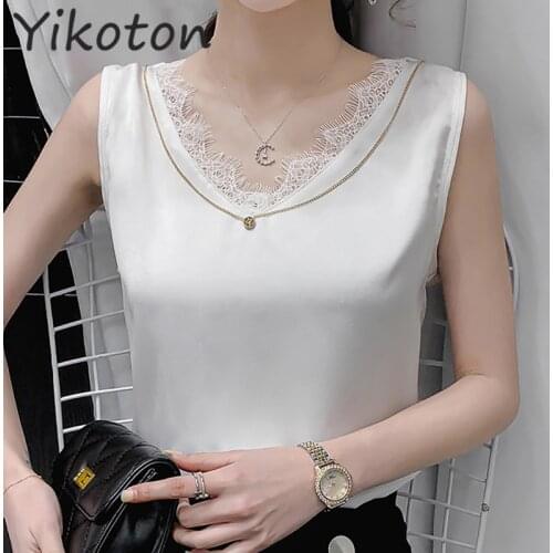 Lace Pacthwork With Goldn Chain White Shirt 2021 Summer V Neck Basic Tank Tops Sleeveless Satin Silky Sexy Womens T-shirt Haut