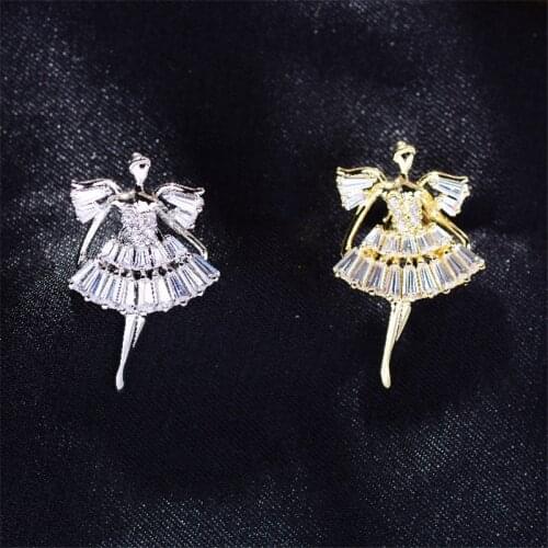 Okily Brooches Girl On Clothes