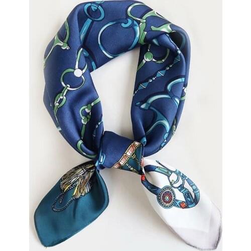 Fashion 2020 Spring and summer New style beach printing silk headscarf lady Sunscreen Square shawl womens quality silk scarves