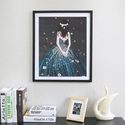 DIY 5D Mosaic Parts Diamond Special Shape Dress Girl Diamond Resin Painting Kit Rhinestone Painting Home Art Craft Decoration