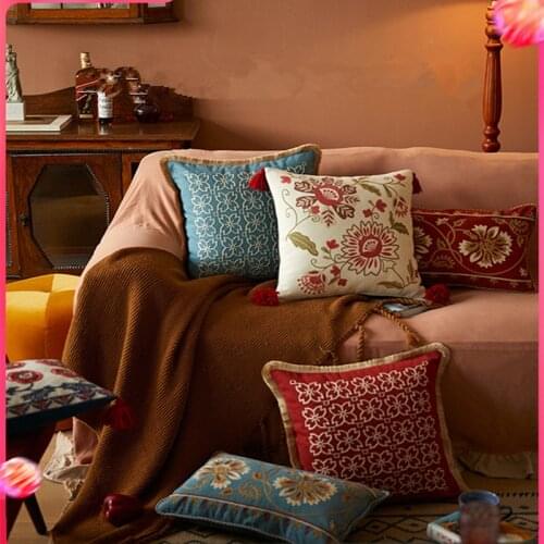 Monets Garden Cozy Embroidery Throw Pillow Cover Flower Print Decorative Square Pillow Case For High-end Wedding 45×45cm Red