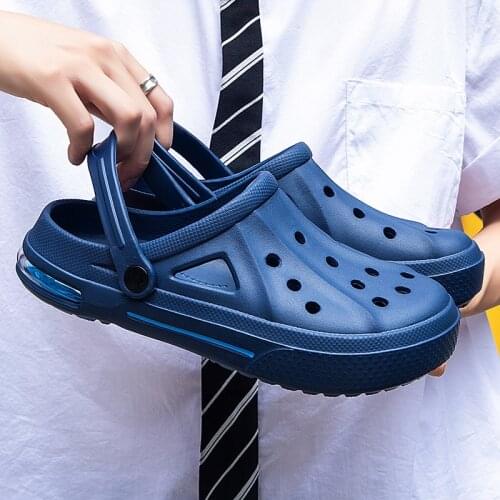 Summer Garden Clogs Womens Sandals 2021 Mens Sandals Hole Shoes Couple Home Slippers Smiling Face Buckle Beach Sandals