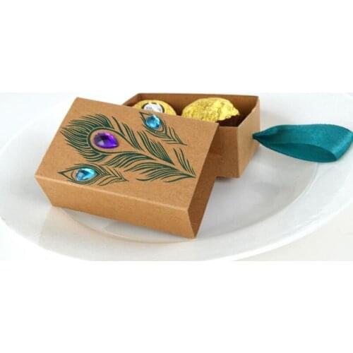 100Pcs/Set High Quality Peacock Feathers Pattern Drawer Design Candy Chocolate Elegant Boxes Kraft Paper Gift Boxes With Ribbon