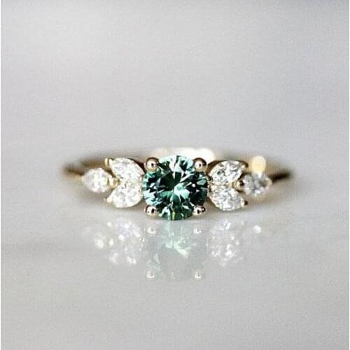 Creative Inlaid Green Zircon Rings With Flower Leaves Green Stone Rings For Women Elegant Exquisite Bridal Wedding Ring Jewelry