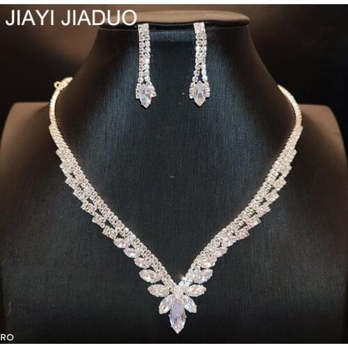 JiayijiaduoBride Wedding Jewelry Set Necklace Set Earrings White Zircon Inlaid Noble Womens Dress Accessories