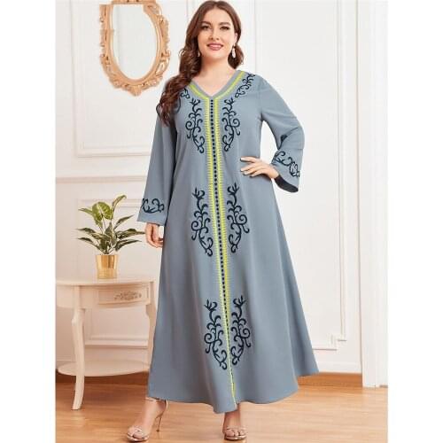 Ethnic Embroidery Abaya Dubai Kaftan Muslim Women Hijab Dress Vintage Arabic Robe Eid Ramadan Caftan Islamic Clothing Party Gown