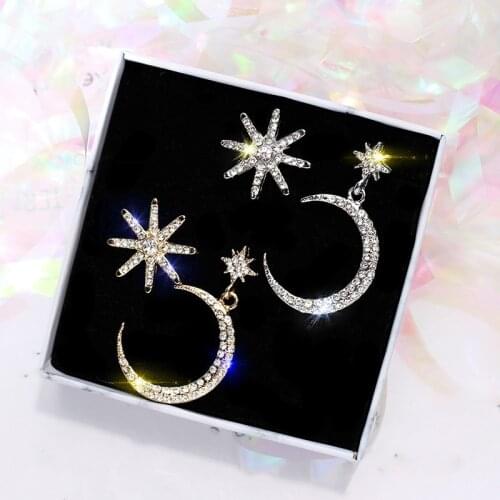 New Fashion Arrival Metal Classic Moon Women Dangle Earrings Asymmetric Star Moon Female Korean Personality Earrings Jewelry