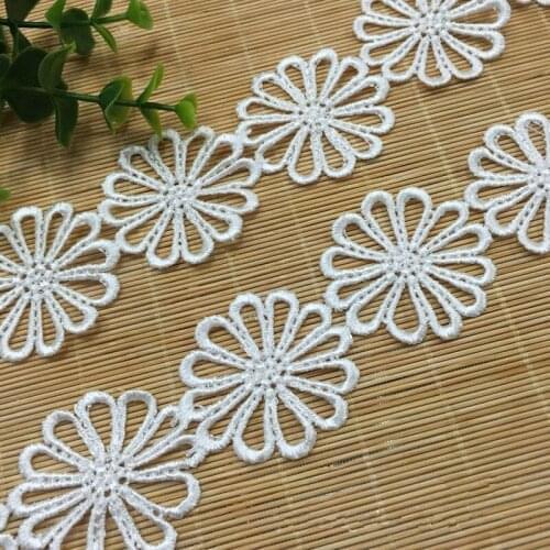 10x Polyester Daisy Flower Embroidered Lace Trim Ribbon Applique Sewing Craft Crochet Wedding Bridal Dress Clothes Decoration