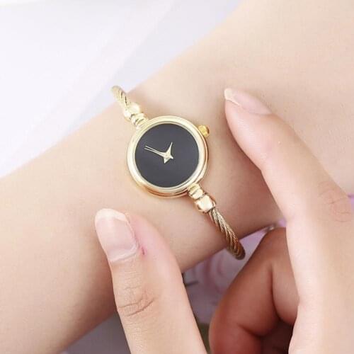 Fashion Women No Scale Round Dial Alloy Wire Band Bangle Quartz Wrist Watch