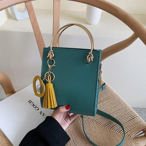 2019 New Euro-American Fashion Simple Tilt Bill Shoulder Chain Hand Bag Purse A2-65