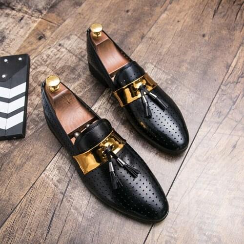 Mens flat shoes leather casual mens shoes 2019 hot Oxford wedding dress party mens gold onion official footwear wholesale