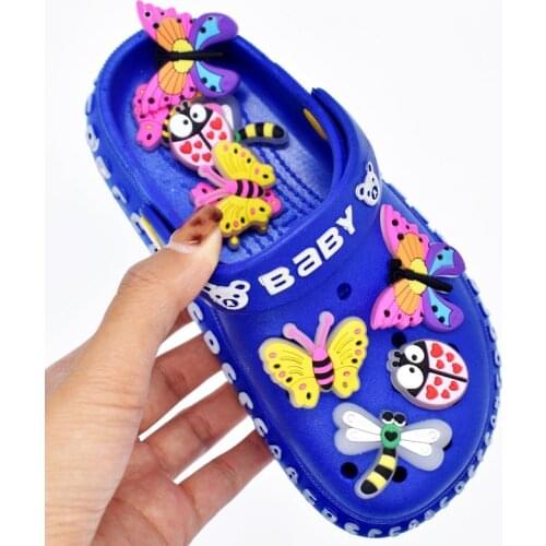 10pcs PVC Glowing Croc Charms Decorations Flyings Accessories Fluorescence Insect JIBZ Croc Shoe Charms Designer Doctors Gift